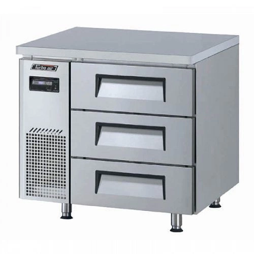 705487b926aaa255bf7fc782c8b6dcad.webp Стол морозильный TURBO AIR KUF9-3D-3-750 c ящиками
