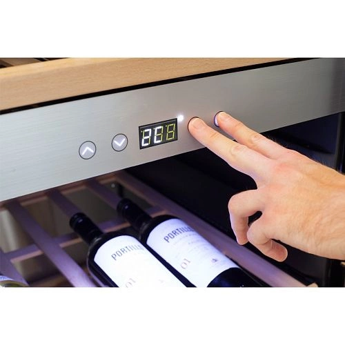 oi1yuym4e25pxotrue3fg208g9tt1ujz.webp Шкаф винный CASO WineChef Pro 126